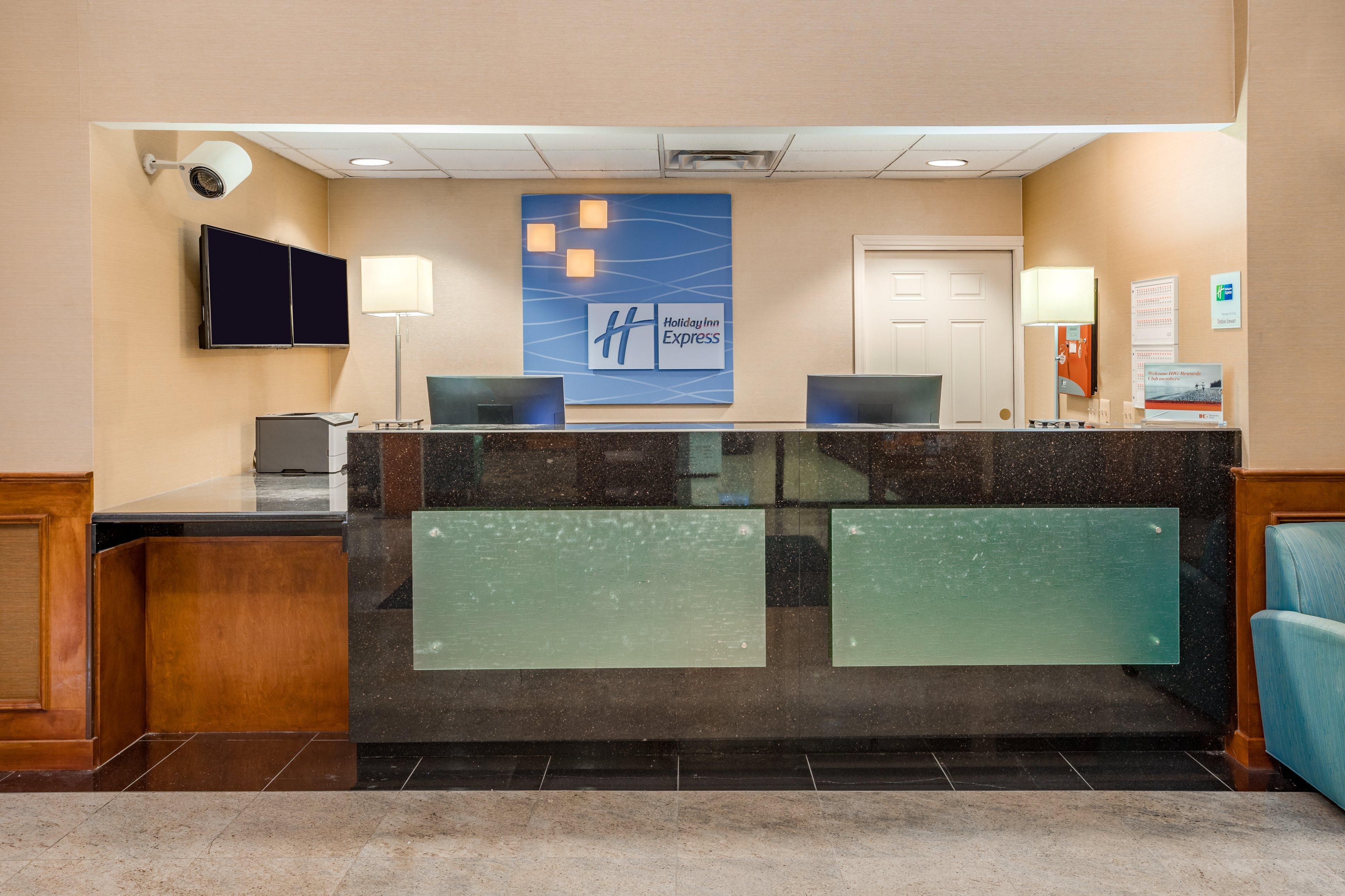 Holiday Inn Express Hotel & Suites Canton By Ihg Экстерьер фото