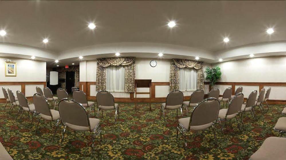 Holiday Inn Express Hotel & Suites Canton By Ihg Экстерьер фото